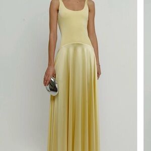 Elegant Yellow Maxi Dress